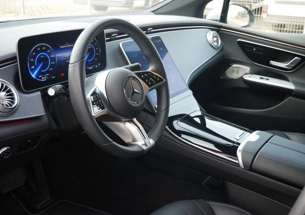 Mercedes-Benz EQE cena 329900 przebieg: 17500, rok produkcji 2022 z Głuchołazy małe 781